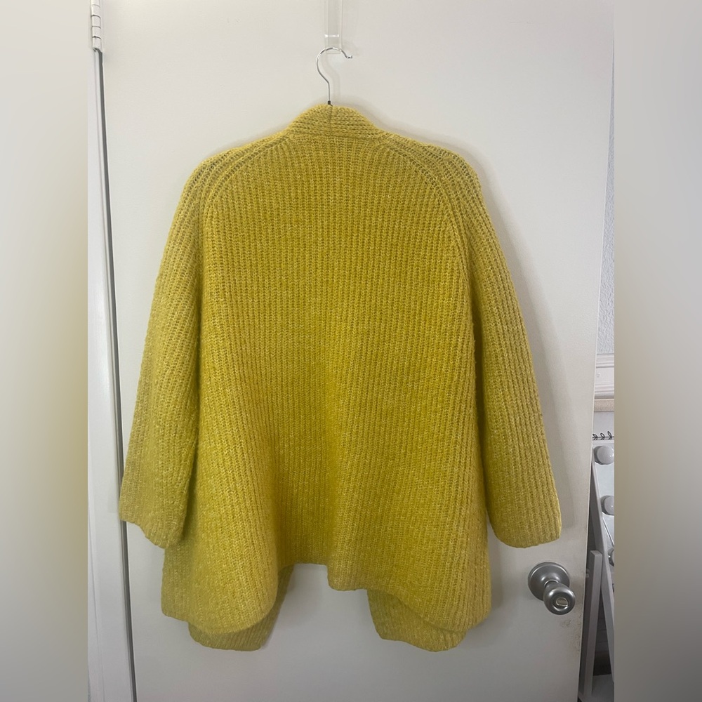 Zara Oversized Yellow Cardigan - Size Small - Picture 6 of 9